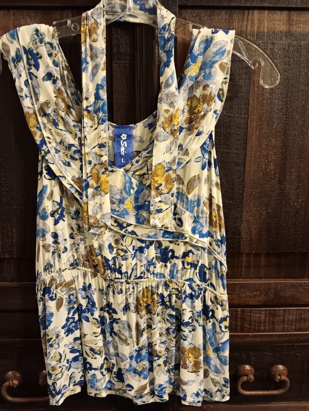 Juniors Blue, tan, ivory sleeveless top